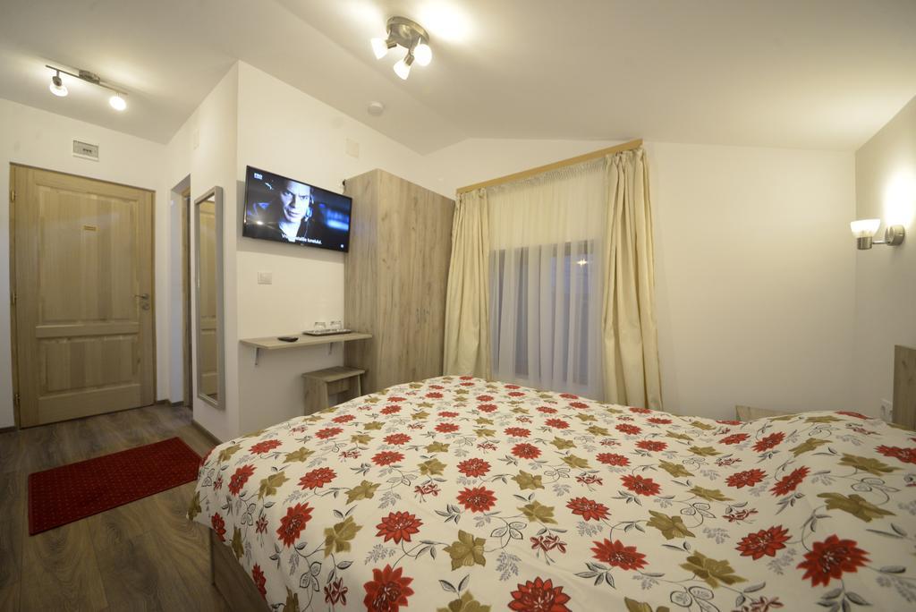 Casa Pozitiv Relax Otel Buzău Dış mekan fotoğraf