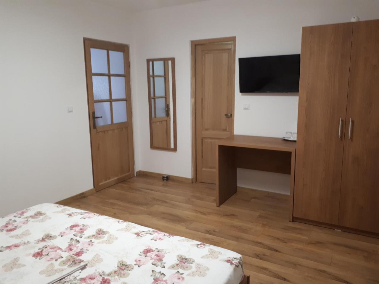 Casa Pozitiv Relax Otel Buzău Dış mekan fotoğraf